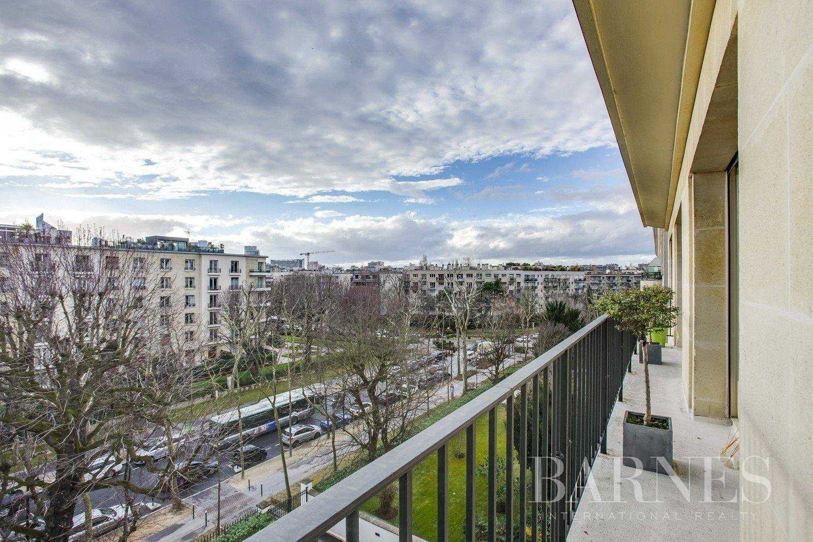 Apartment Neuilly-sur-Seine  -  ref 2765711 (picture 2)