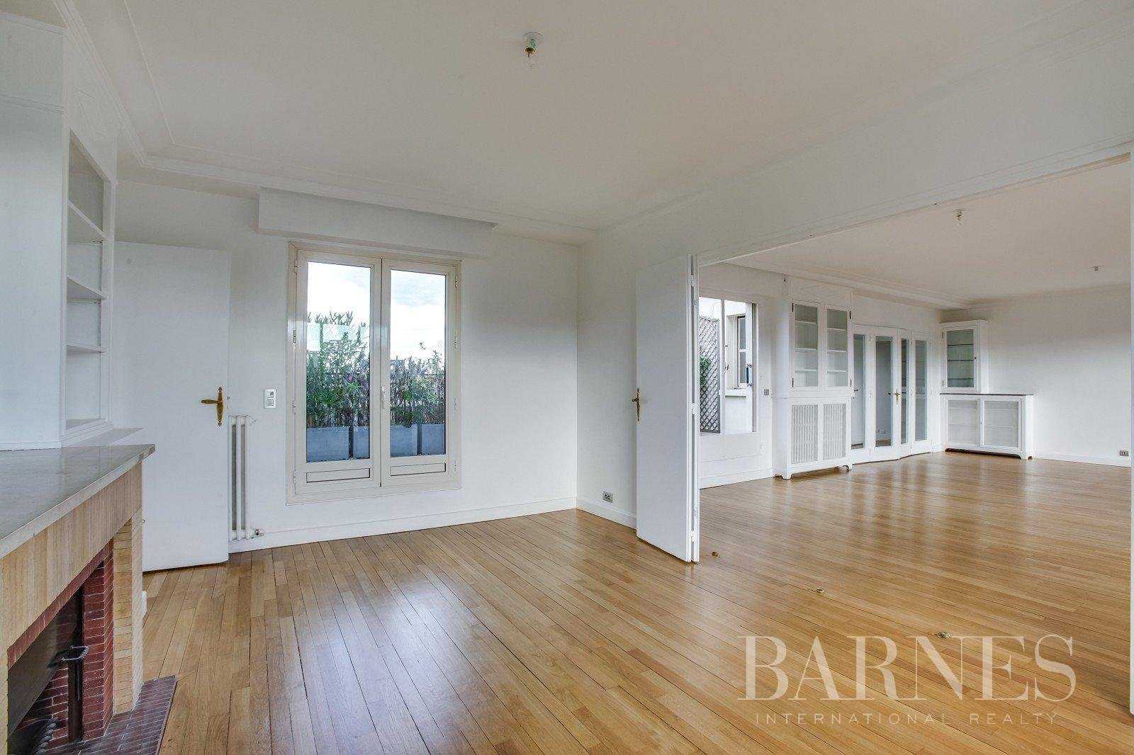 Apartment Neuilly-sur-Seine  -  ref 2765711 (picture 1)