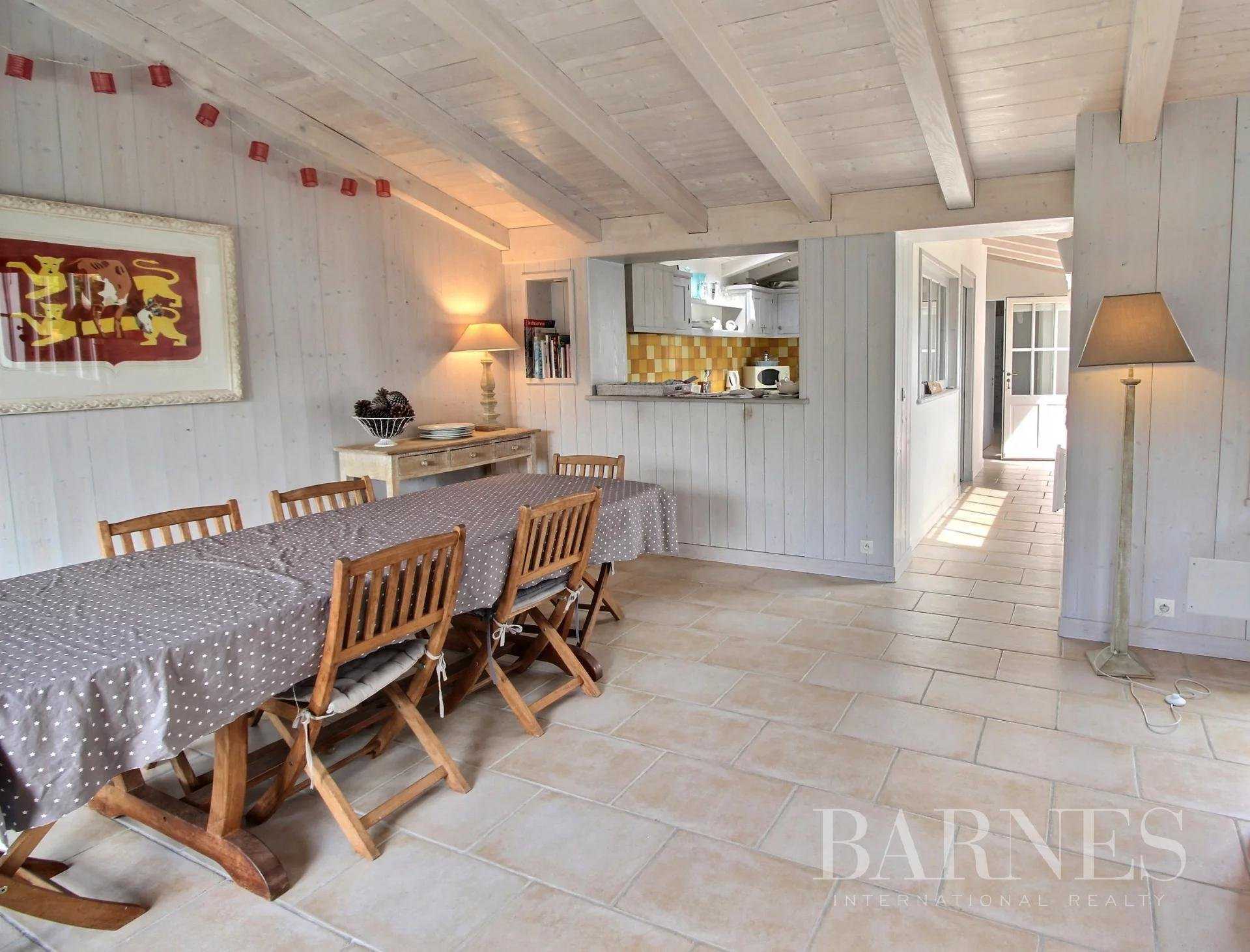 Maison Les Portes-en-Ré  -  ref 5654101 (picture 2)